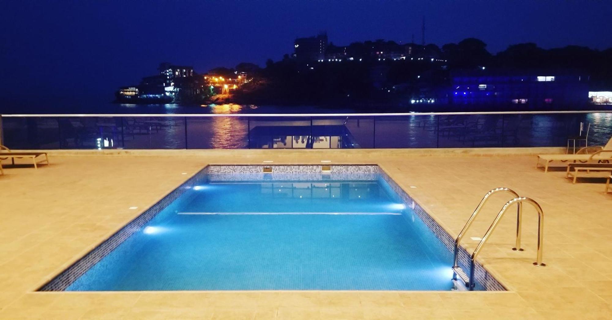 Mamba Point Hotel Freetown Esterno foto