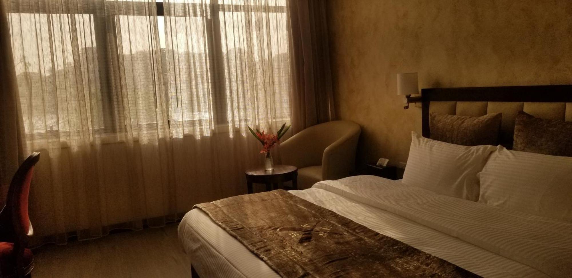 Mamba Point Hotel Freetown Esterno foto